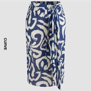 CIDER 1X Blue and White Patterned Skirt